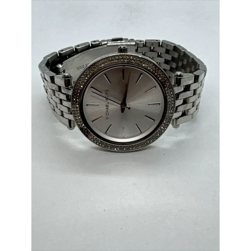 Michael Kors Darci MK3190 Womens Silver Stainless Steel Analog Dial Watch JNA429